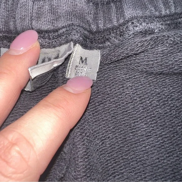 PACT Organic Cotton Cropped Sweatpants Charcoal Gray Size M - Picture 4 of 6